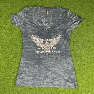 Y2K Red River 2015 New Mexico Gray Short Sleeve V Neck Wings Grunge T-Shirt Sz L